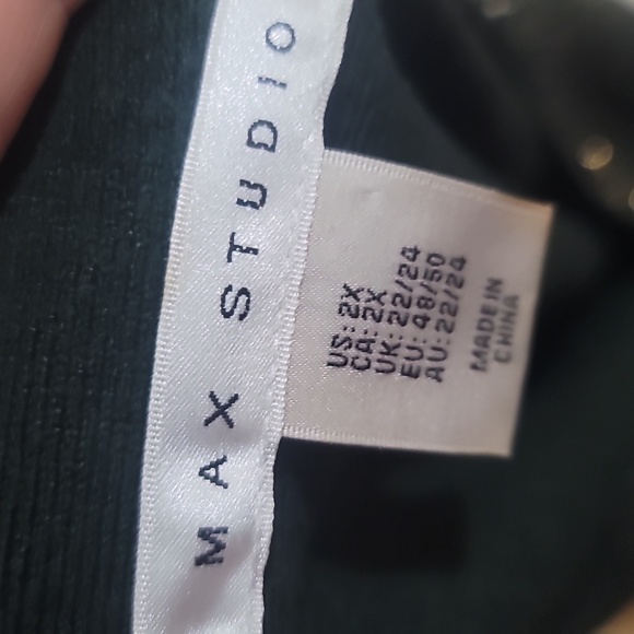 Nordstrom Max studio beaded forest green sweater 2x - Picture 2 of 5